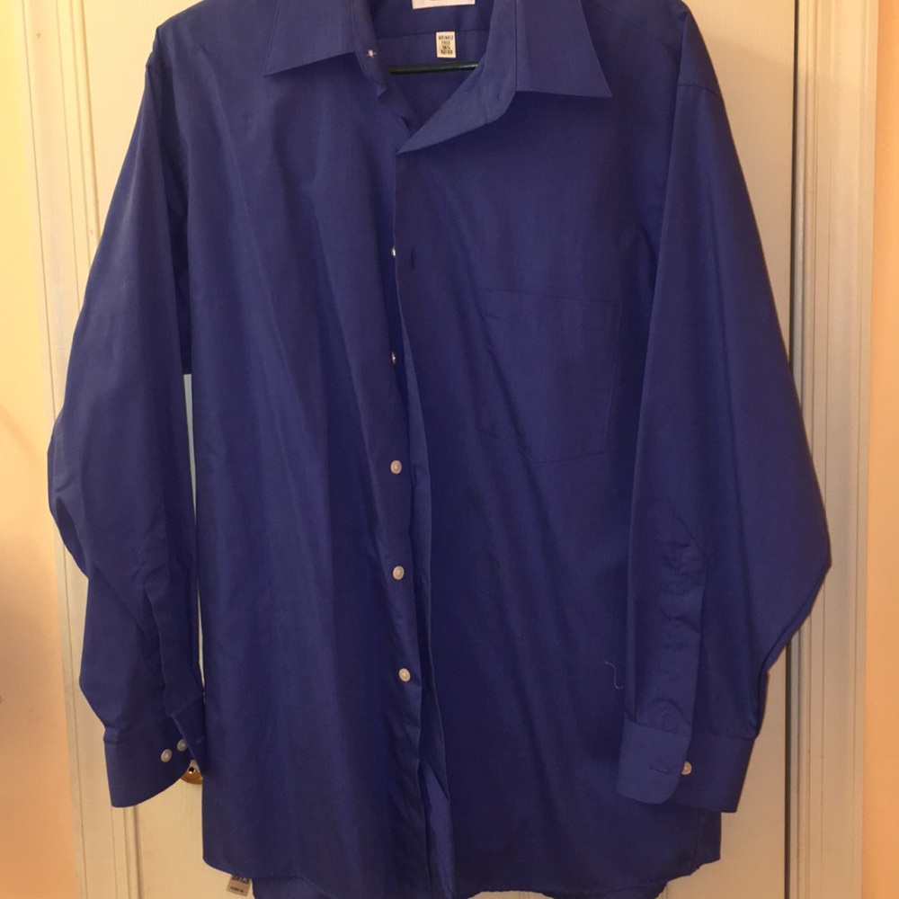 Men’s Van Heusen dress shirt button down
